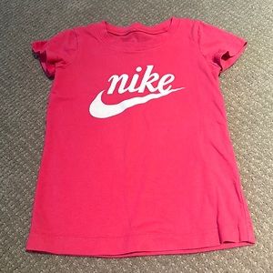Nike girls t shirt